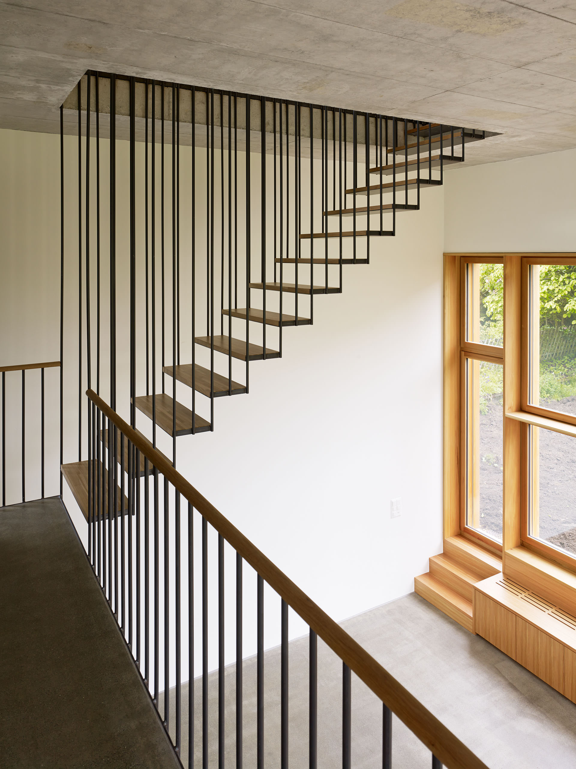 E14496 Alpa 044254 j2560